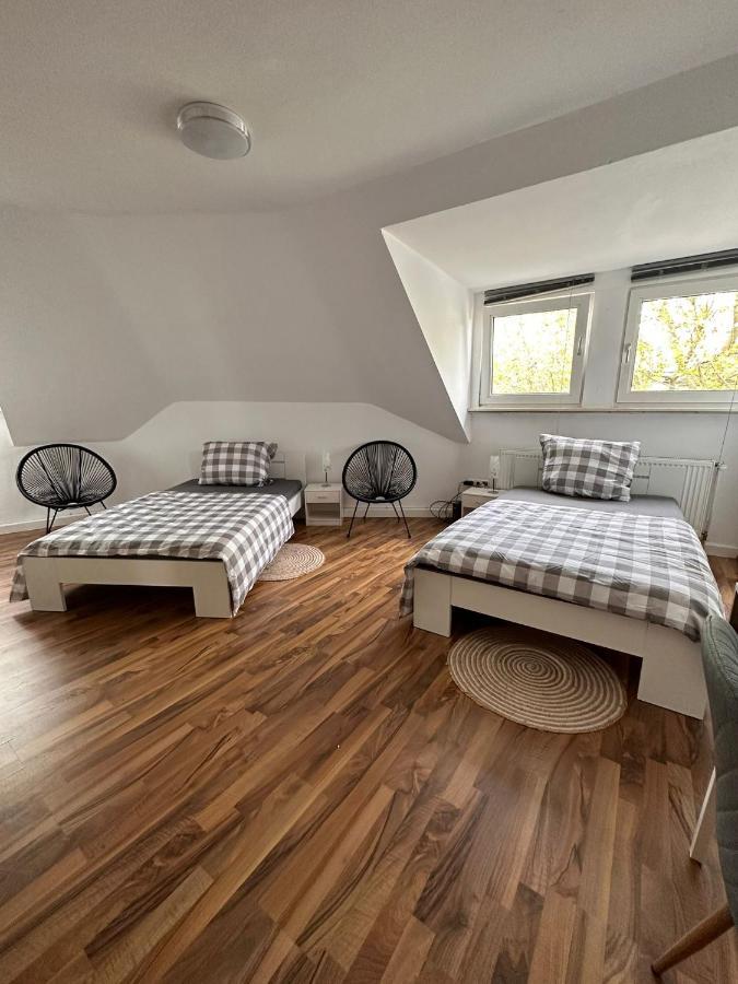 Schoenes Zimmer Im Zentrum - 3 Paderborn Dış mekan fotoğraf